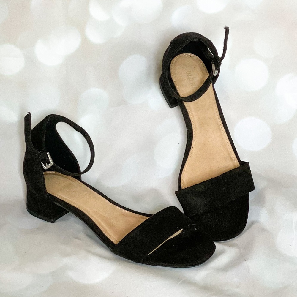 Black strappy sandals